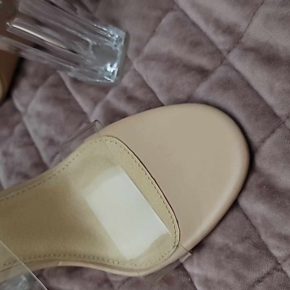MISS LOLA HEELS - Picture 4 of 4